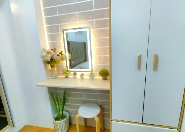 1br Cozy With Balcony Near Naia Terminals *